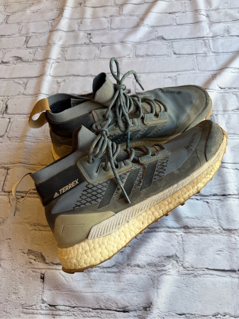 Adidas Terrex Free Hiker GTX Gore Tex Outdoor Trail Running Shoes Sneakers Sz 8